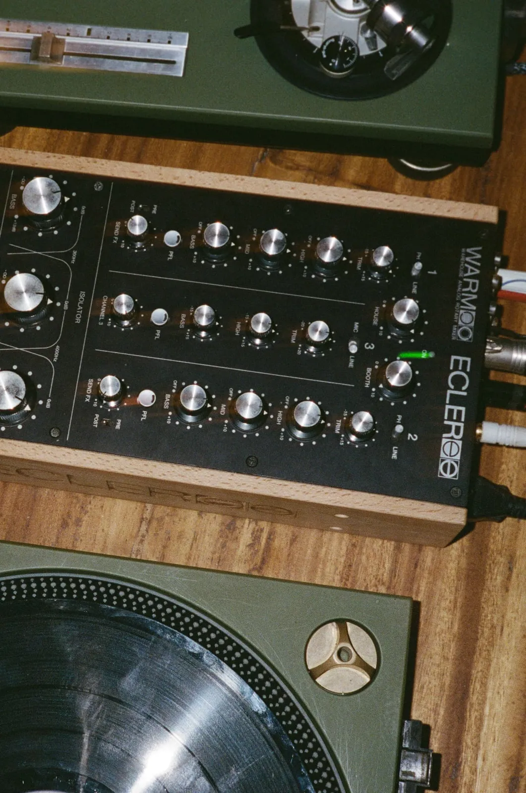Rotary mixer and turntables